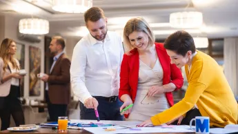 Akademia zarządzania zmianą i strategią | Studia podyplomowe w Bydgoszczy | Uniwersytet WSB Merito Bydgoszcz: Główna grafika: Toruń - studia podyplomowe - Uczestnicy studiów podyplomowych podczas zajęć
