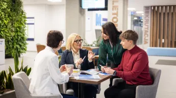 Event Manager | Studia podyplomowe w Bydgoszczy | Uniwersytet WSB Merito Bydgoszcz: Główna grafika: Toruń - studia podyplomowe - Uczestnicy studiów podyplomowych podczas zajęć
