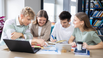 AI w zarządzaniu | Studia II stopnia ze studiami podyplomowymi  | Uniwersytet WSB Merito Bydgoszcz: Studenci I stopnia