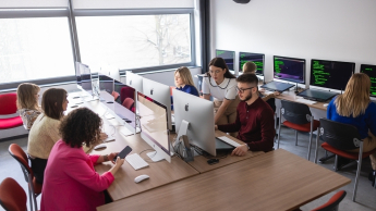 Informatyka w biznesie – studia inżynierskie | Studia I stopnia w Bydgoszczy | Uniwersytet WSB Merito Bydgoszcz: sw