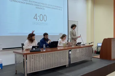 Debata oksfordzka w ramach Kujawsko‑Pomorskiej Ligi Debat na Uniwersytecie WSB Merito Bydgoszcz | 18.12.2025 [GALERIA ZDJĘĆ] | Uniwersytet WSB Merito Bydgoszcz: uczestnicy debaty oksfordzkiej