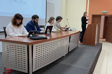 Debata oksfordzka w ramach Kujawsko‑Pomorskiej Ligi Debat na Uniwersytecie WSB Merito Bydgoszcz | 18.12.2025 [GALERIA ZDJĘĆ] | Uniwersytet WSB Merito Bydgoszcz: uczestnicy debaty oksfordzkiej