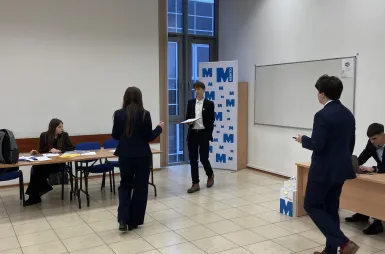 Debata oksfordzka w ramach Kujawsko‑Pomorskiej Ligi Debat na Uniwersytecie WSB Merito Bydgoszcz | 18.12.2025 [GALERIA ZDJĘĆ] | Uniwersytet WSB Merito Bydgoszcz: uczestnicy debaty