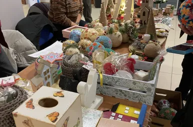 Kiermasz Świąteczny na Uniwersytecie WSB Merito Bydgoszcz | 04.12.2025 [GALERIA ZDJĘĆ] | Aktualności | Uniwersytet WSB Merito Bydgoszcz: Kiermasz świąteczny - stoiska uczestników