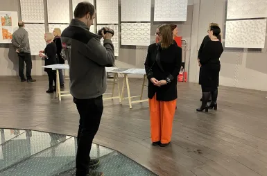 Wystawa prac studentów kierunku design w biznesie | 06.02–03.03.2026 [GALERIA ZDJĘĆ] | Uniwersytet WSB Merito Bydgoszcz: uczestnicy wernisażu prac studentów kierunku design w biznesie