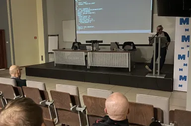 BRAVE AI COMMUNITY BYDGOSZCZ #2 [GALERIA ZDJĘĆ] | Aktualności | Uniwersytet WSB Merito Bydgoszcz: uczestnicy wydarzenia BRAVE AI Community MeetUp #2