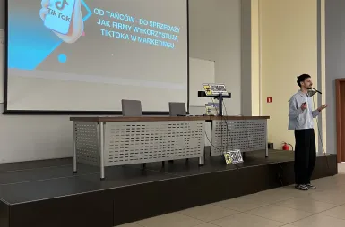 41. Czwartki Social Media 16 kwietnia! [GALERIA ZDJĘĆ] | Aktualności | Uniwersytet WSB Merito Bydgoszcz: uczestnicy spotkania 41 czwartki SM