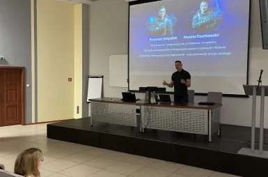 Wydarzenie BRAVE AI COMMUNITY BYDGOSZCZ #3 [GALERIA ZDJĘĆ] | Aktualności | Uniwersytet WSB Merito Bydgoszcz: uczestnicy brave ai 3