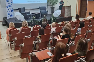 Naturalny Glow: Świadoma Pielęgnacja i Zdrowy Styl Życia [GALERIA ZDJEĆ] | Aktualności | Uniwersytet WSB Merito Bydgoszcz: uczestnicy wydarzenia naturalny glow
