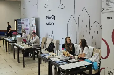 Naturalny Glow: Świadoma Pielęgnacja i Zdrowy Styl Życia [GALERIA ZDJEĆ] | Aktualności | Uniwersytet WSB Merito Bydgoszcz: uczestnicy wydarzenia naturalny glow
