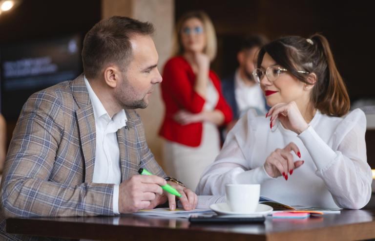 Centrum Transferu Technologii | Uniwersytet WSB Merito Bydgoszcz: Centrum Badań i Komercjalizacji_naukowcy dyskutują o projekcie