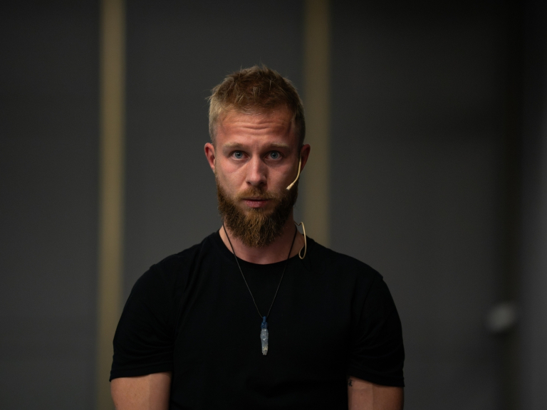 Światowy Tydzień Mózgu 2026. Zapisz się na bezpłatny webinar | Aktualności | Uniwersytet WSB Merito Bydgoszcz: Maciej Borucz