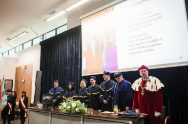 Quod bonum, felix, faustum fortunatumque sit! Uniwersytet WSB Merito Chorzów rozpoczął rok akademicki 2025/2026 | Uniwersytet WSB Merito Chorzów: Inauguracja roku akademickiego