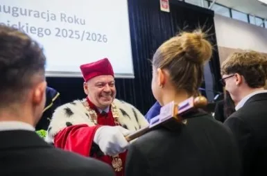Quod bonum, felix, faustum fortunatumque sit! Uniwersytet WSB Merito Chorzów rozpoczął rok akademicki 2025/2026 | Uniwersytet WSB Merito Chorzów: Inauguracja roku akademickiego