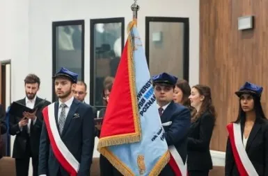 Quod bonum, felix, faustum fortunatumque sit! Uniwersytet WSB Merito Chorzów rozpoczął rok akademicki 2025/2026 | Uniwersytet WSB Merito Chorzów: Inauguracja roku akademickiego