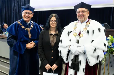 Inauguracja Roku Akademickiego 2026/2027 w Uniwersytecie WSB Merito Chorzów | Aktualności | Uniwersytet WSB Merito Chorzów: Nagrodzona studentka
