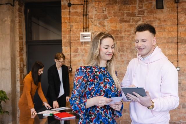 Dietetyka ANTI-AGING | Studia I stopnia w Chorzowie | Uniwersytet WSB Merito Chorzów: studenci pracujący nad projektem końcowym