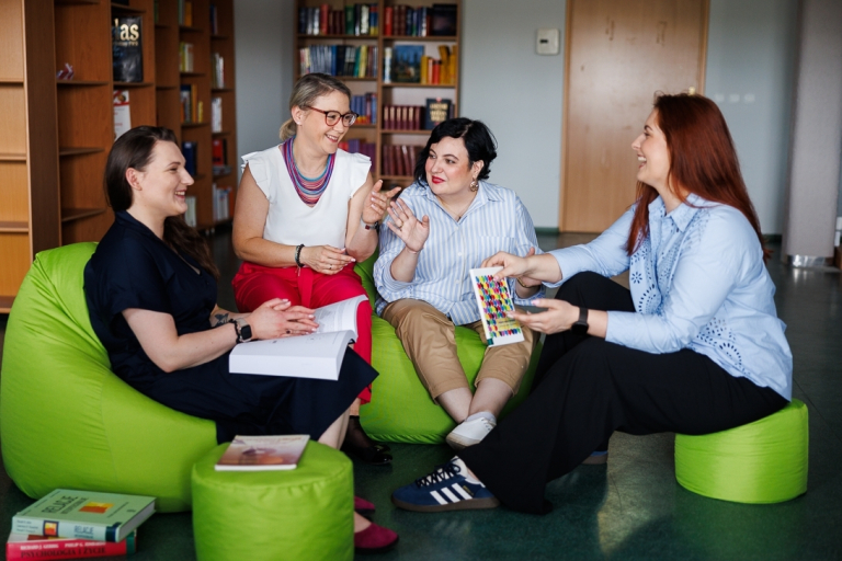 Pedagogika resocjalizacyjna z socjoterapią | Studia I stopnia w Chorzowie | Uniwersytet WSB Merito Chorzów: ćwiczenia pedagogiczne w grupie