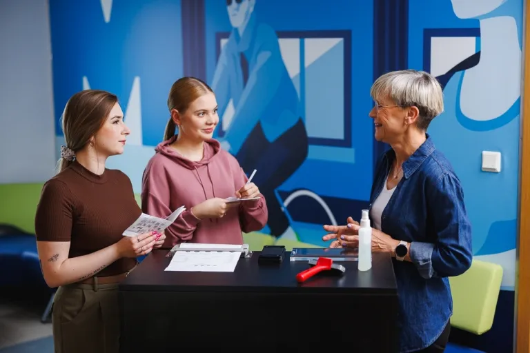Kryminologia z elementami kryminalistyki | Studia II stopnia w Chorzowie | Uniwersytet WSB Merito Chorzów: pobieranie odcisków palców