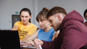 Finance and Accounting, studia I stopnia, licencjackie i inżynierskie: Studenci w projekcie grupowym