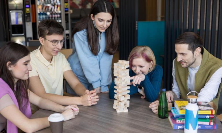 Student organisations and research clubs | WSB Merito University in Chorzów: Grafika_Chorzów_wpływ_społeczny1