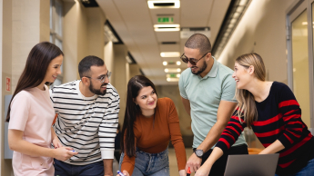 Who we are | WSB Merito Gdańsk University: Group of people at work