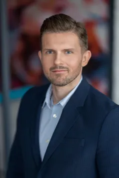 Search results | WSB Merito Gdańsk University: Mężczyzna w garniturze