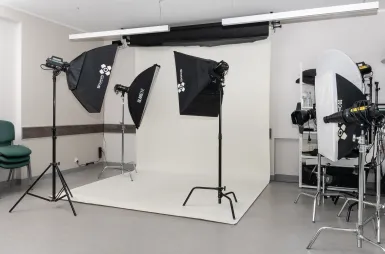 Our campus | WSB Merito Gdańsk University: laboratoria