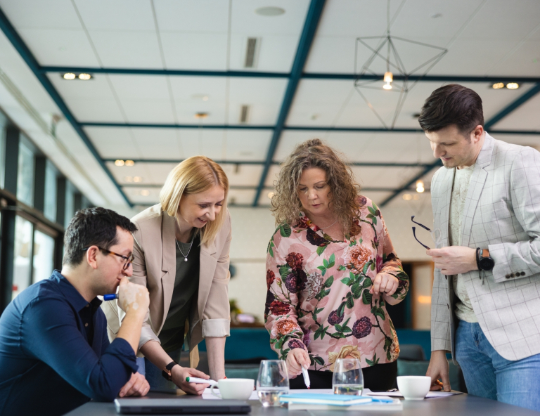 Research Federation | WSB Merito Gdańsk University: Praca grupowa w industrialnej przestrzeni 