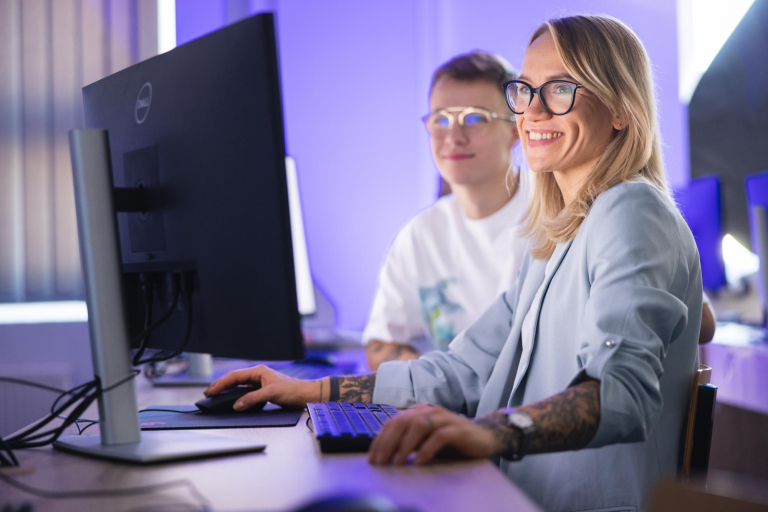 Digital university | WSB Merito Łódź University: Studenci Uniwersytetu WSB Merito Łódź