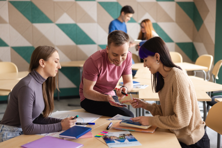 Our values | WSB Merito Opole University: Grupa współpracujących ludzi