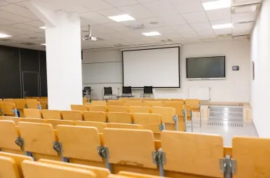 Student ABC | WSB Merito Poznań University: Poznań budynek BR