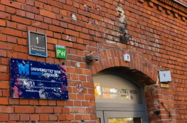 Student ABC | WSB Merito Poznań University: Poznań budynek PW