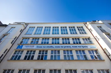 Student ABC | WSB Merito Poznań University: Poznań budynek CR