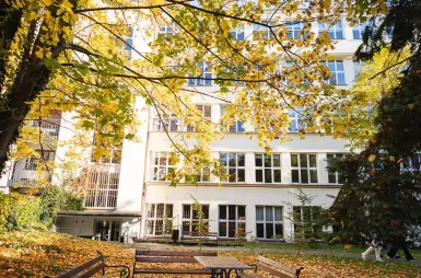 Student ABC | WSB Merito Poznań University: Poznań budynek CR