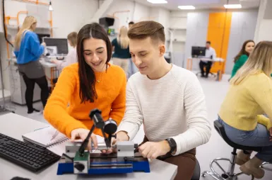 Our campus | WSB Merito Poznań University: studenci