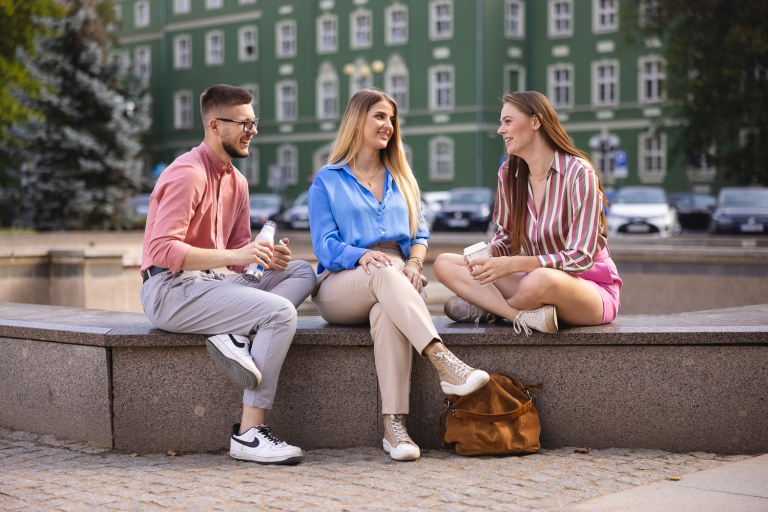 Bachelor's degree | WSB Merito Universities: stypendia i zniżki