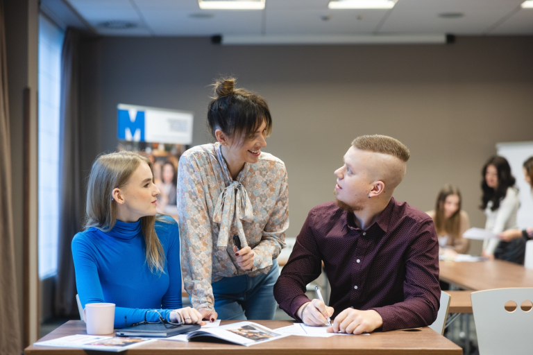 Digital university | WSB Merito Universities: Merito - praca w grupie