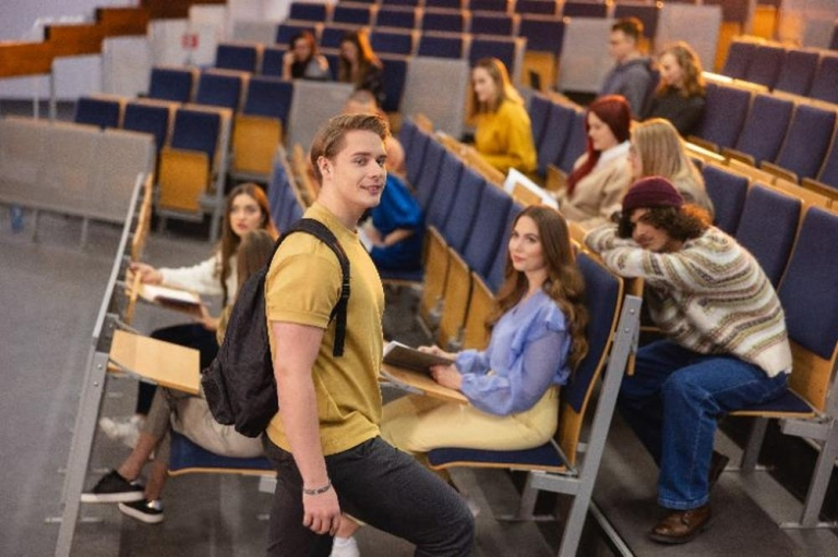 Language courses and certificates | WSB Merito Universities: Language courses