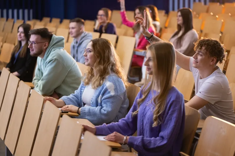 Search results | WSB Merito Toruń University: Główna grafika: Toruń - studia I stopnia - grupa studentów w sali wykładowej