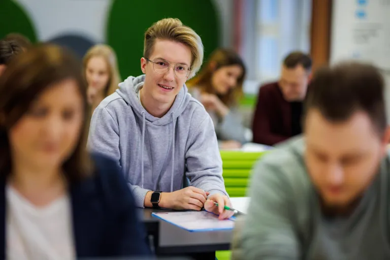 E-marketing | WSB Merito Warsaw University: Studenci na zajęciach 