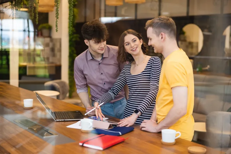 E-business | WSB Merito Warsaw University: Studenci 