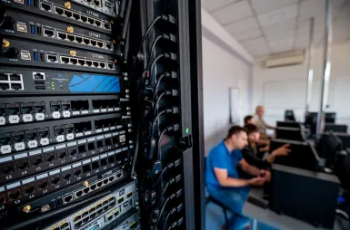 Laboratories and workrooms | WSB Merito Wrocław University: laboratorium komputerowe Stormshield