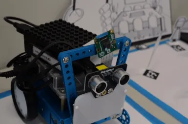 Laboratories and workrooms | WSB Merito Wrocław University: laboratorium omilab