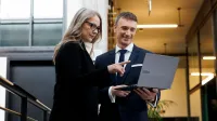 Nowe technologie w księgowości | Studia podyplomowe w Gdańsku | Uniwersytet WSB Merito w Gdańsku: Słuchacze z laptopem