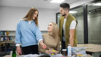 Rachunkowość i controlling | Studia II stopnia w Gdańsku | Uniwersytet WSB Merito w Gdańsku: studenci-ksiazka-biblioteka