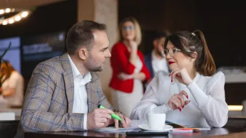 Copywriting sprzedażowy z AI | Studia podyplomowe w Gdańsku | Uniwersytet WSB Merito w Gdańsku: SP uczestnicy rozmowa uczelnia