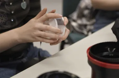 Pierwsze kroki w fotografii analogowej – relacja z warsztatów | Aktualności | Uniwersytet WSB Merito w Gdańsku: Warsztaty z fotografii analogowej