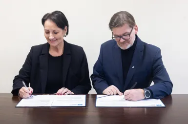 Nowe partnerstwo naszego Uniwersytetu i Opery Bałtyckiej | Aktualności | Uniwersytet WSB Merito w Gdańsku: porozumienie