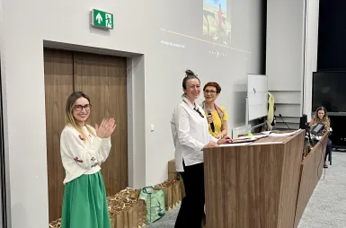 Mikołajkowe spotkanie seniorów i studentów na naszym uniwersytecie | Aktualności | Uniwersytet WSB Merito w Gdańsku: mikołajki dla seniorów